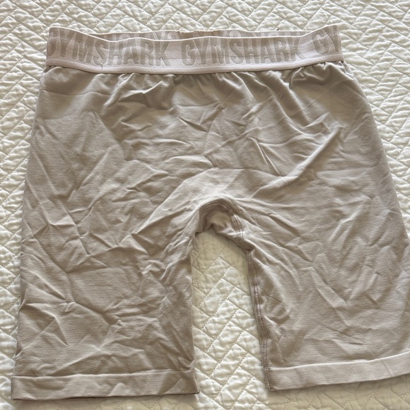Gymshark Light Tan Biker Shorts - Picture 1 of 2